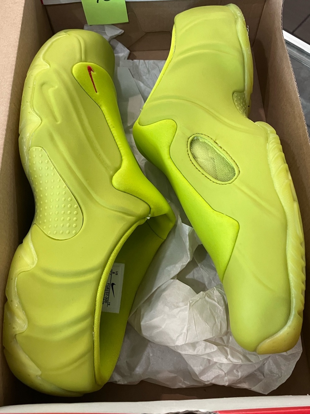Nike Clogposite Bright Cactus - Picture 8 of 9